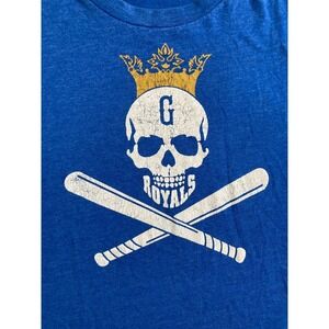 Royals Graphic Baseball TShirt Skull w Crown Crossed Baseball Bats, Men's Small